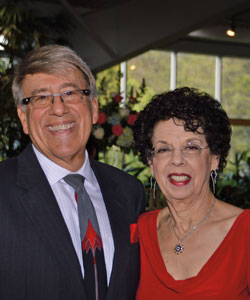 Photo of Mark and Gloria Snyder